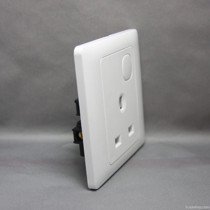 K100 British Wall Socket With Switch