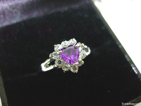 Awesome Blue Heart Sapphire Brilliant Ring 2351