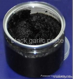 black garlic paste