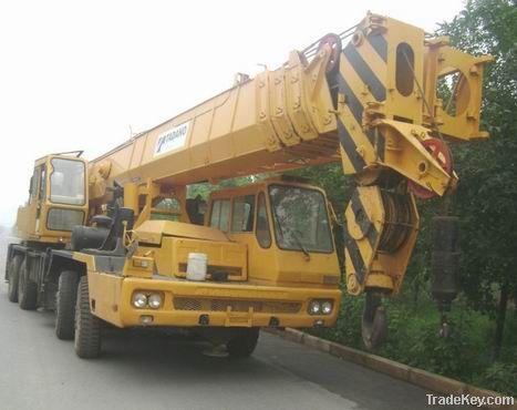 TADANO TG500E Crane Nissan Carrier 50TON