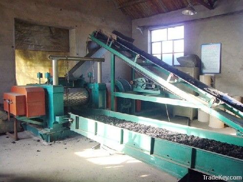 Old tire recycling machine for rubber powder