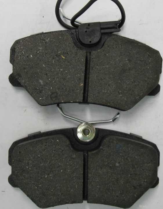Semi-metallic brake pads