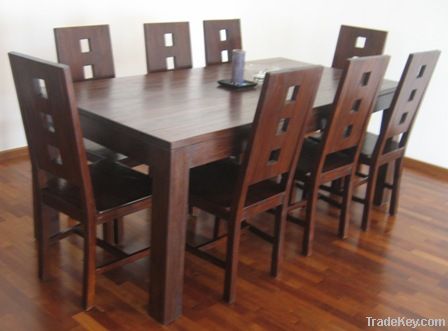 Teakia's Dining Sets