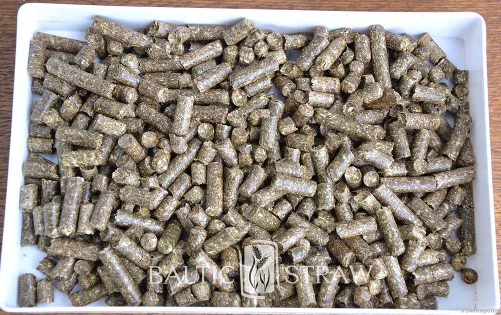 STRAW PELLETS