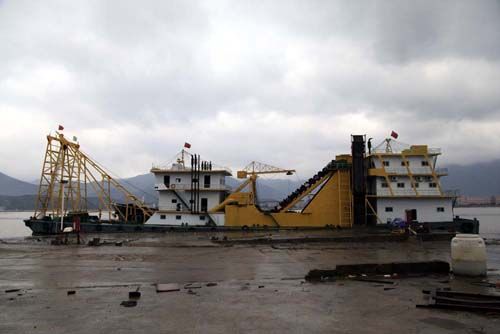 2500M3 /H suction-type sand dredger for sale +8613326058598