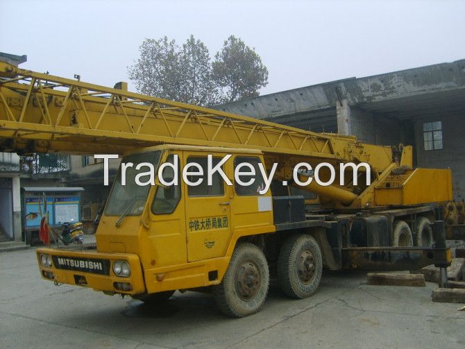 used Japan Tadano 35t rough terrain crane with good performance, high efficiency in shanghai,welcome to check and pick u up 