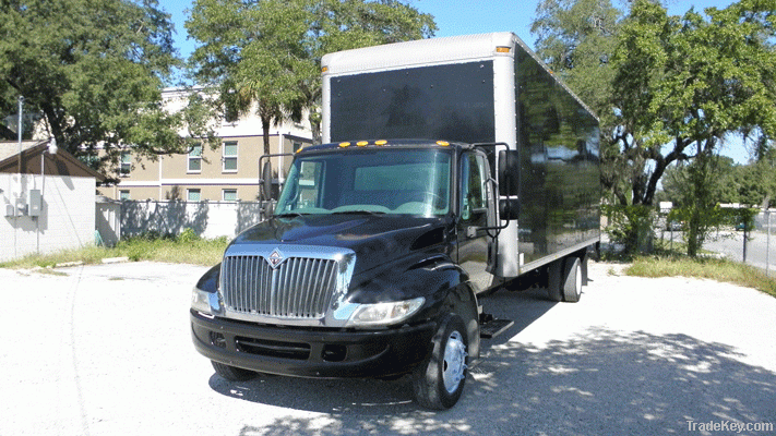 2006 International 4300 26' Box Truck