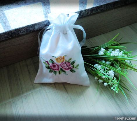 Linen drawstring lavender bag with embroidery