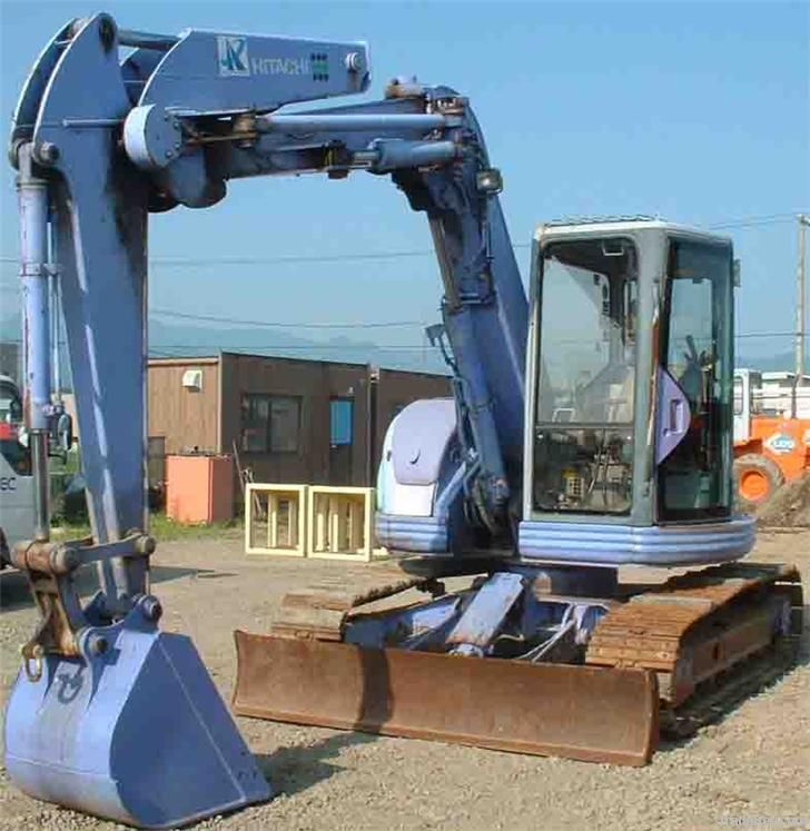 Hitachi Excavator EX200 AT LOW PRICE