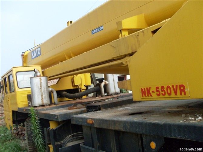 USED TRUCK CRANE KATO NK-550VR