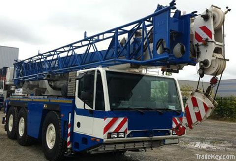 USED TRUCK CRANE DEMAG AC60