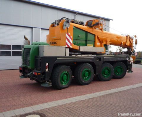 USED TRUCK CRANE DEMAG AC60