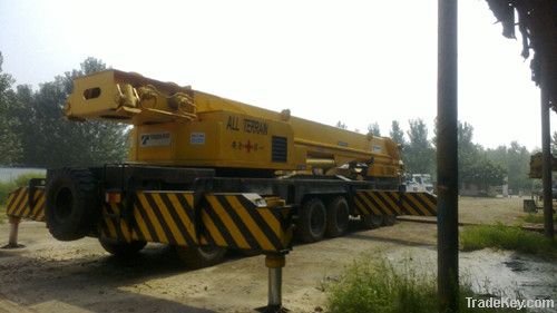 Used Tadano 200ton Truck Crane