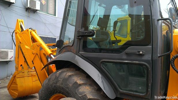 Used Case 580L Backhoe Loader