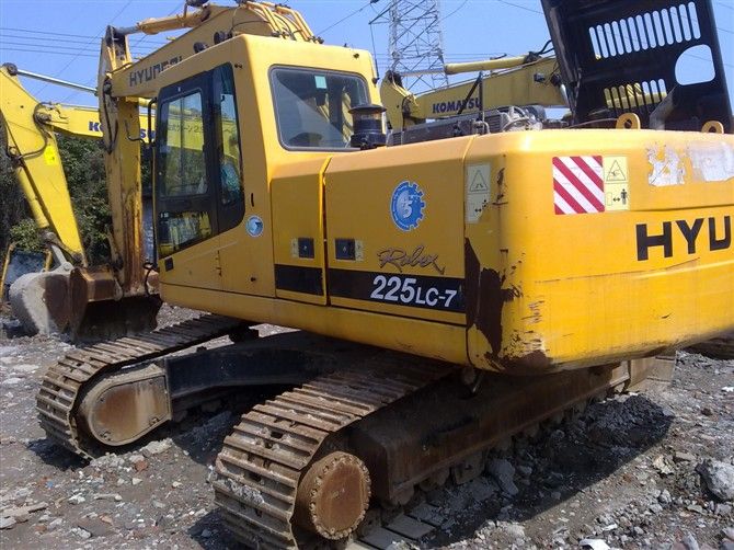 Used  Excavator Hyundai R225LC-7