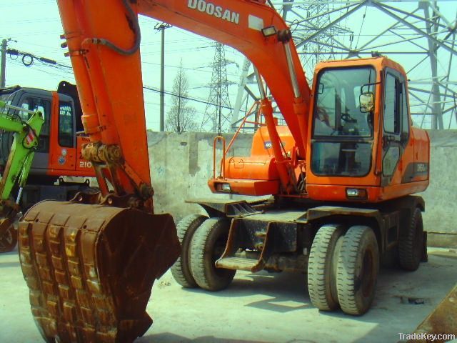 Used Doosan DH150-7 Wheel Excavator