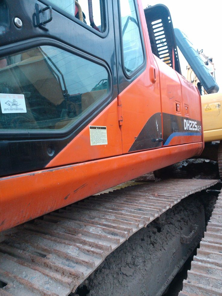 Used Excavator Doosan DH225LC-7