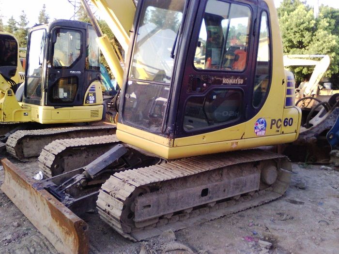 Used Excavator Komatsu PC60-7 supplier