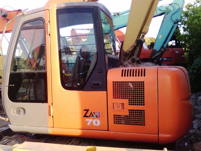 Used Hitachi Excavator ZX70 seller