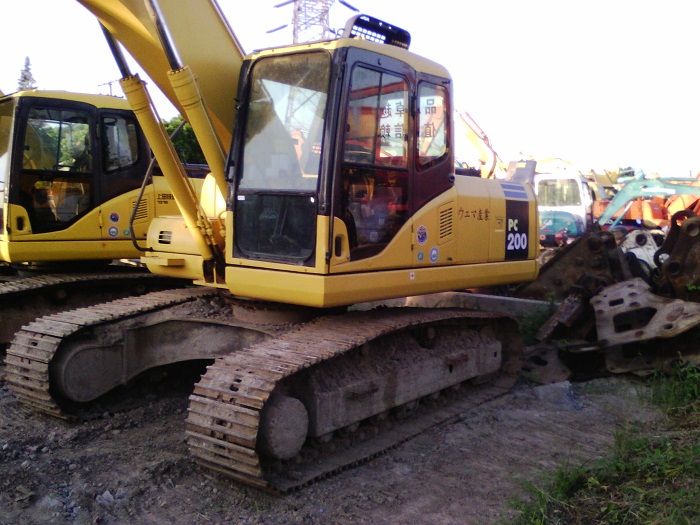 Used Excavator Komatsu PC200-7