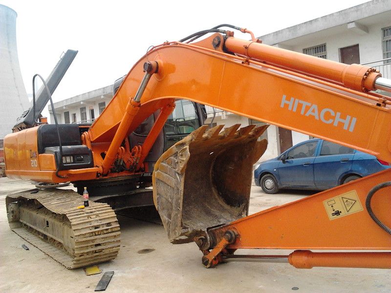 Used Hitachi ZX210 Excavator