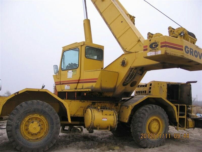 Used Grove 25ton rough crane