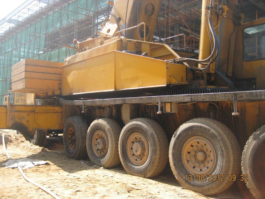 Demag used 300ton crane