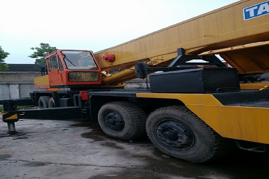 Used truck crane Tadano 50T