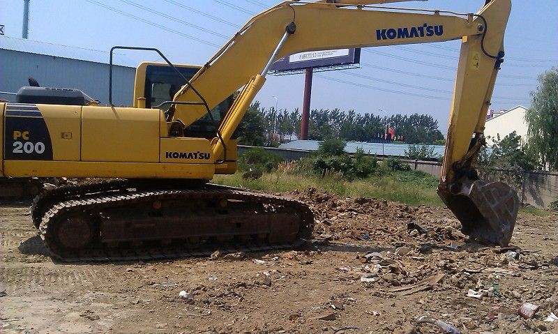 used excavator Komatsu  PC200-8