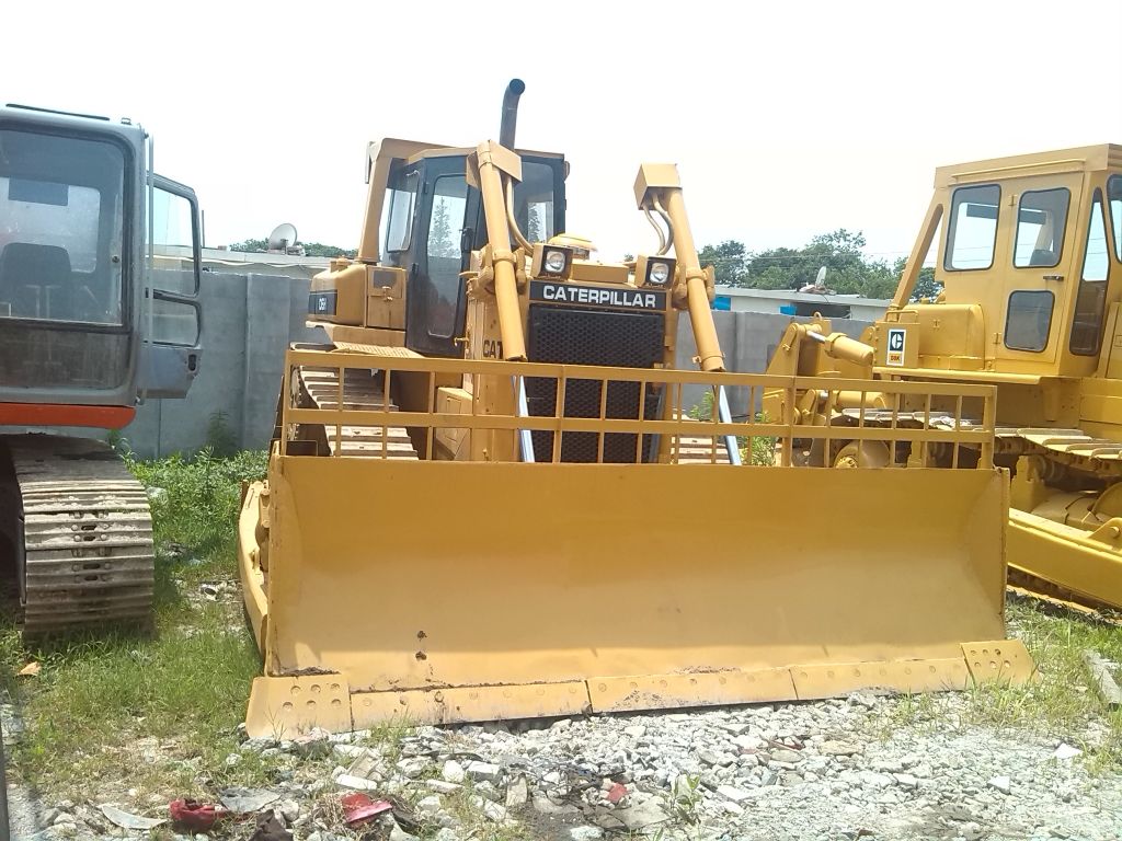 Used Bulldozer CAT D6H Japan Made