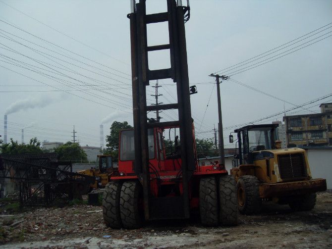 Used Kalmar DCB42 Forklift