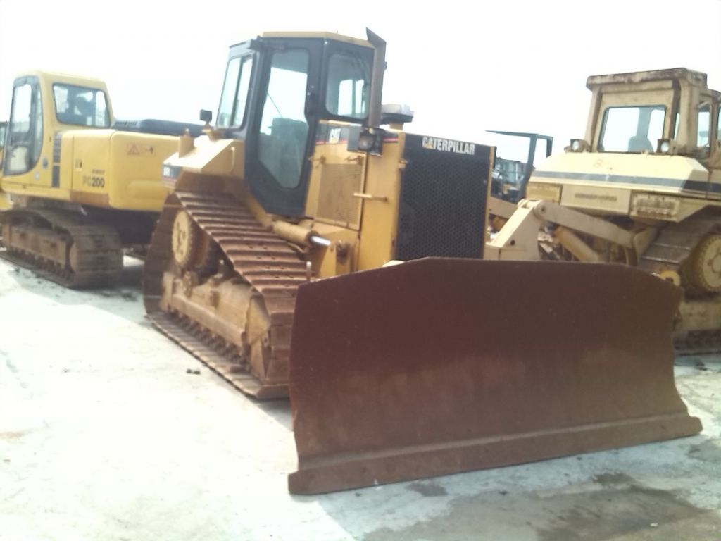 Used CAT D6M-XL bulldozer Japan Original