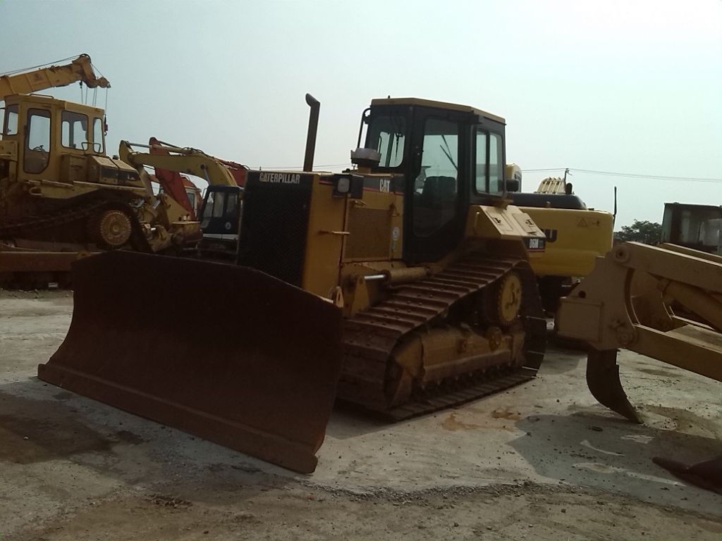 Used CAT D6M-XL bulldozer Japan Original