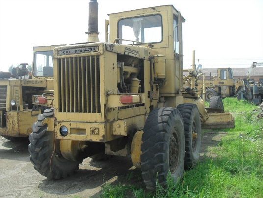 Used Motor Grader used Komatsu GD605A-1 Cheap