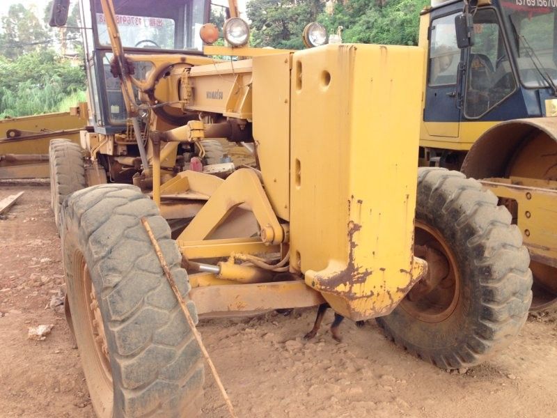 Used Motor Grader used  Komatsu GD625A-1 Japan Made