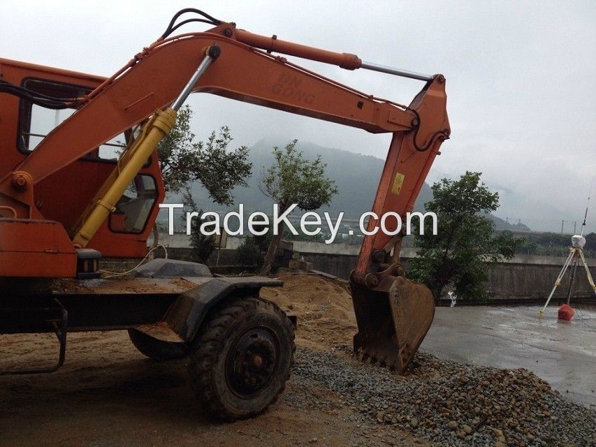 Used Wheel Excavator Hitachi EX120WD