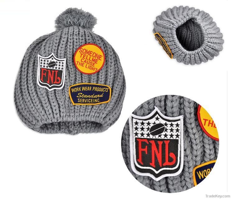 knitted hat with applique embroideries;unisize,