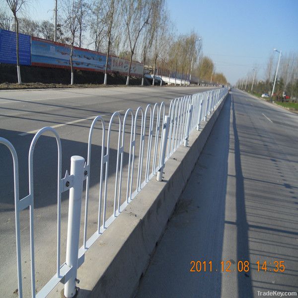 Anping Round Tube Fence for road (factory and ISO9001: 2008)