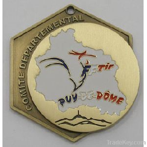 eagle shaped ; metal badge ; gold color pendant