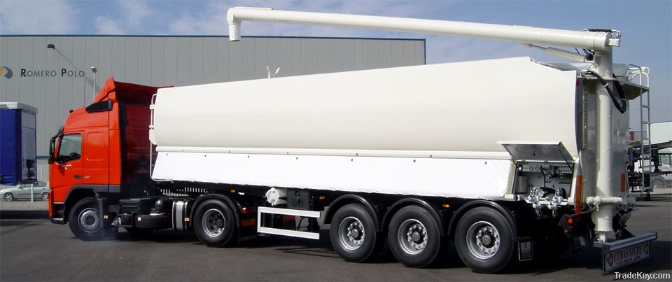 Bulk feed trailer