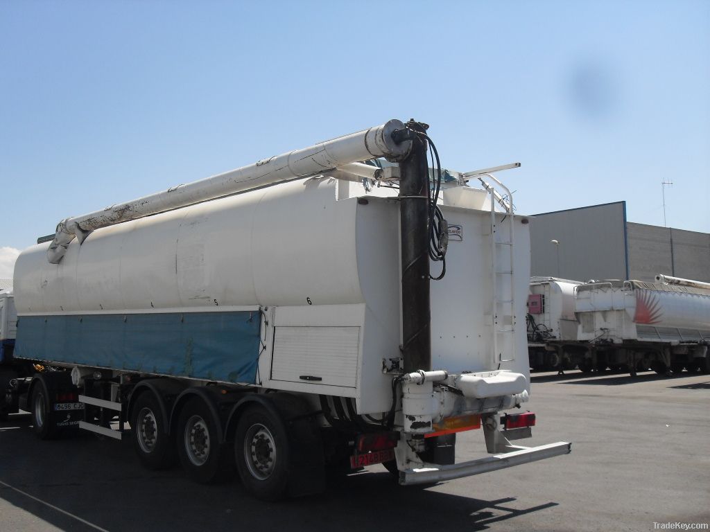 Feed semi trailer tank