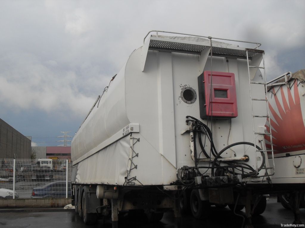 Feed semi trailer tank with or without truck