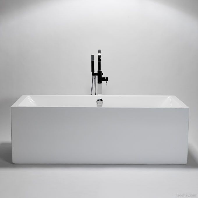 Freestanding bathtub