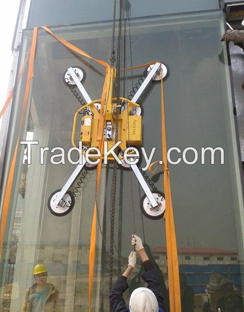 Vacuum lifter for glass sheet