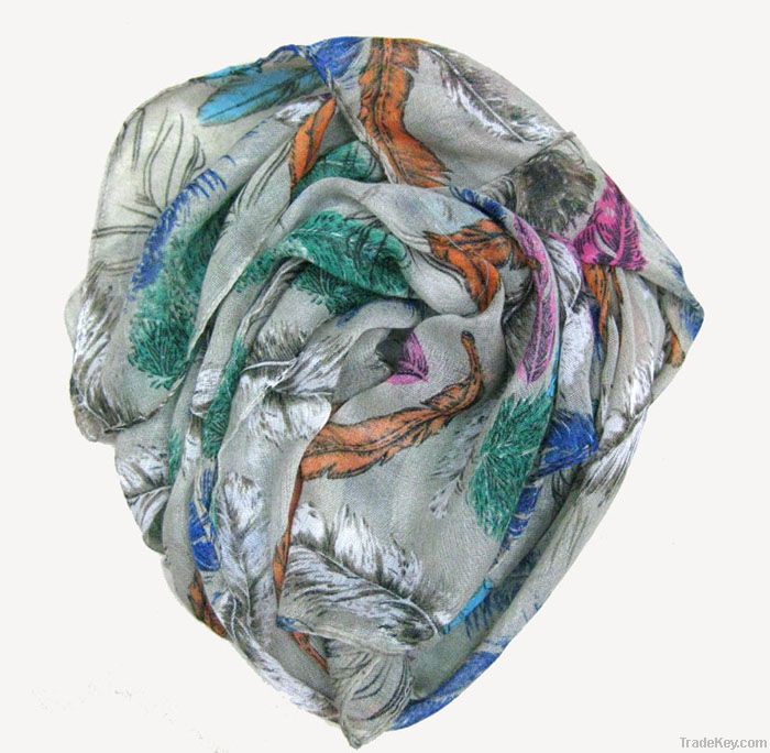 Feather print polyester scarf