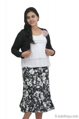 Black flower Plus size Gathering layerd skirt