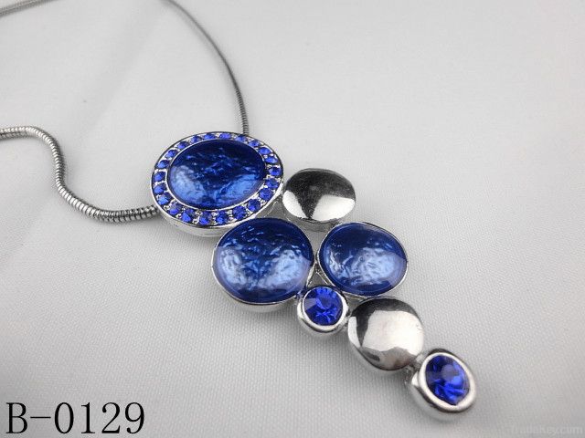 fashion jewelry pendant necklace