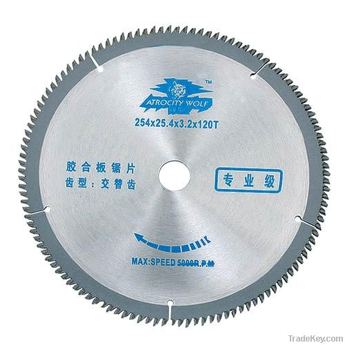 Professional saw blade for cutting hard wood