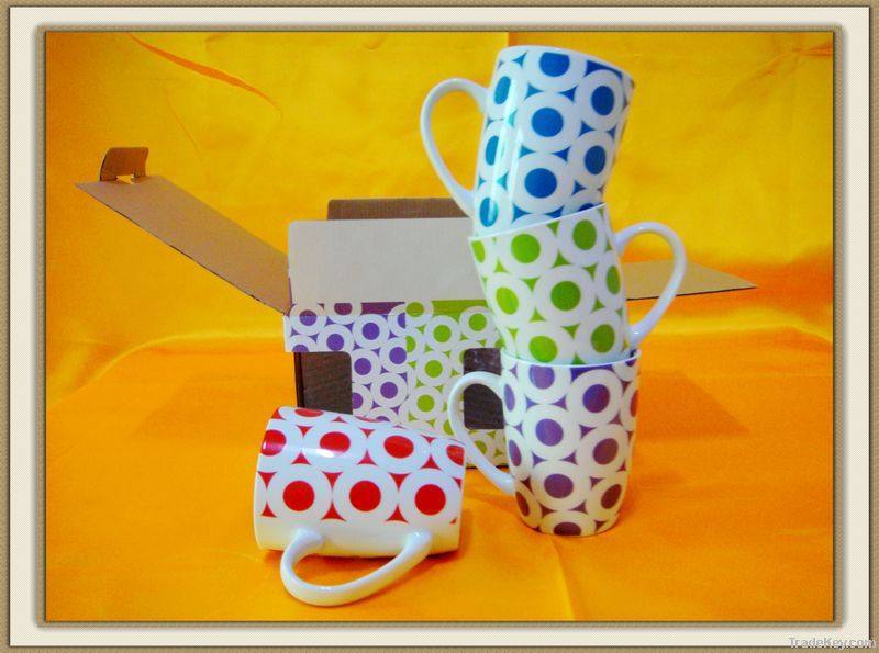 12 oz tea mug with colorful dot design