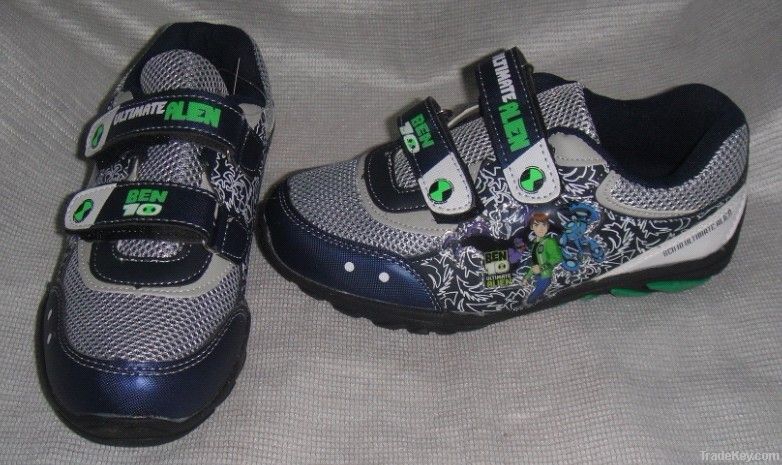 children sport  shoes